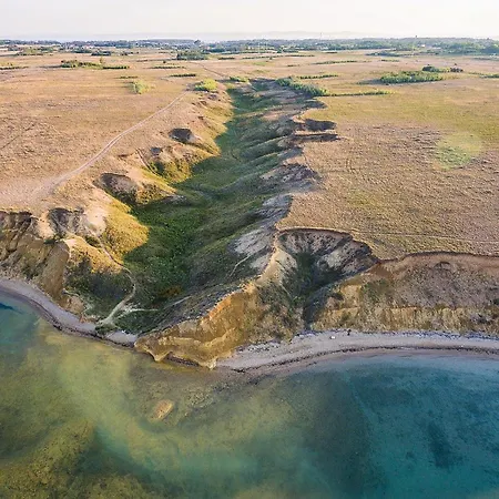 2 Bedroom Awesome In Apartament Privlaka (Zadar)