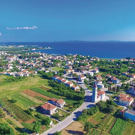 2 Bedroom Beautiful In * Privlaka (Zadar)