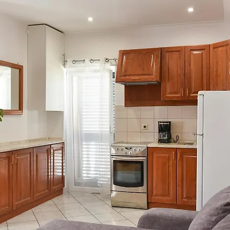 2 Bedroom Beautiful In Apartment
