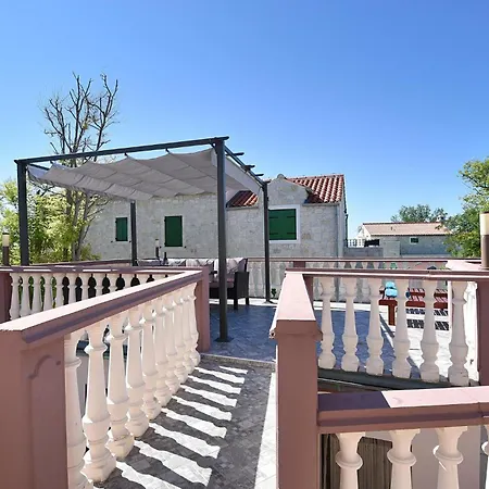 2 Bedroom Beautiful In Privlaka (Zadar)