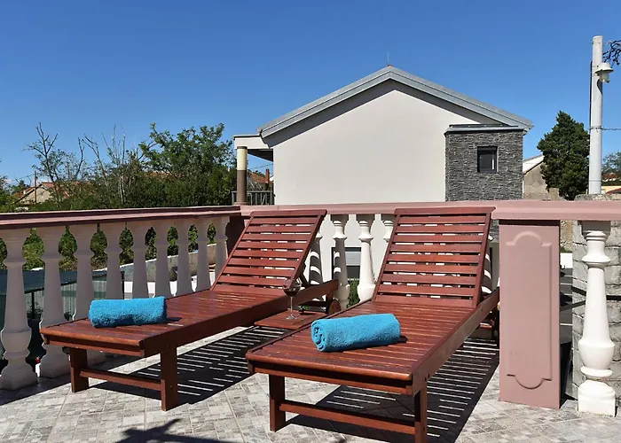 2 Bedroom Awesome In